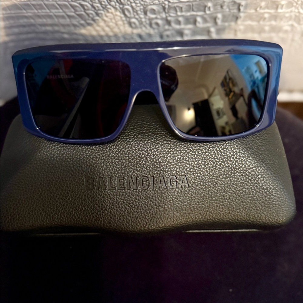 BALENCIAGA Navy Blue Sunglasses (BB0002S/004)